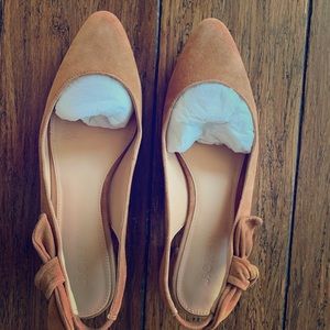 J. Crew suede sling back bow block heel //  pecan